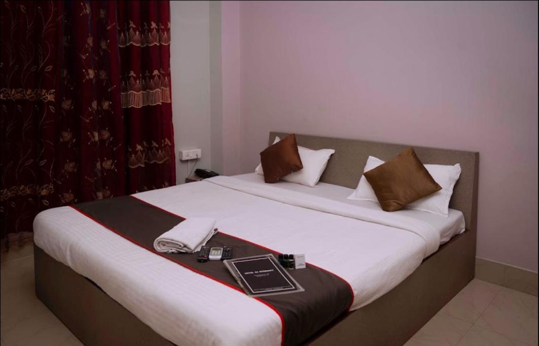 Gs Residency Hotell Guwahati Exteriör bild