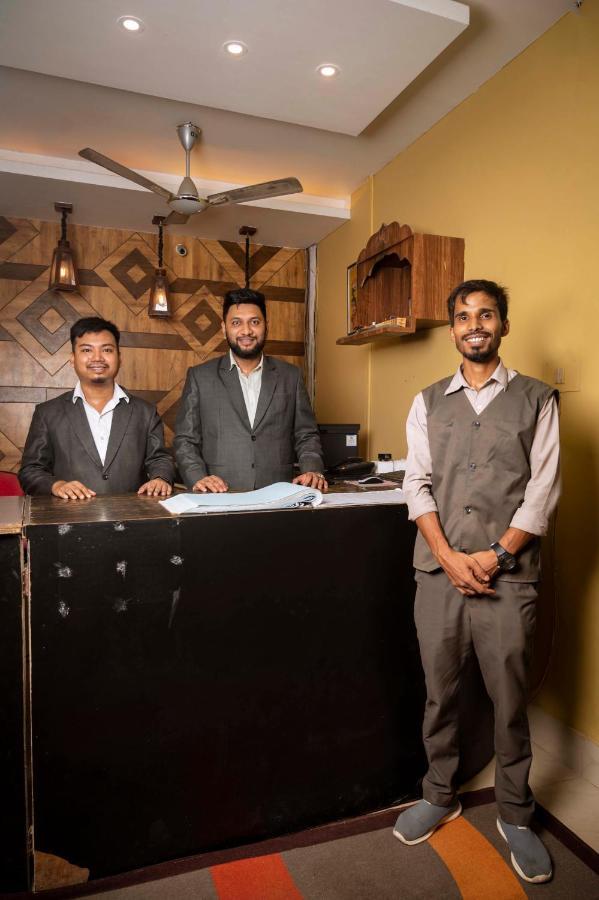 Gs Residency Hotell Guwahati Exteriör bild