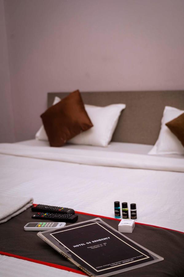 Gs Residency Hotell Guwahati Exteriör bild